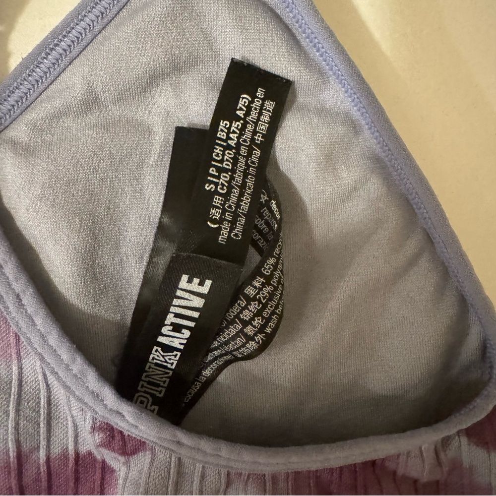 VS PINK Seamless Lightly Lined Sport Bra Size S - Picture 4 of 4